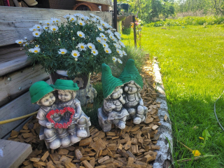 ZÁHRADNÉ FÓRKY SADROVÉ DEKORÁCIE figúrky